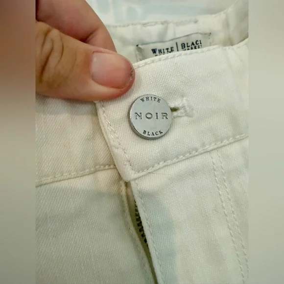 White House Black Market Noir Cut White Women's Jeans Size 12 - Picture 2 of 12